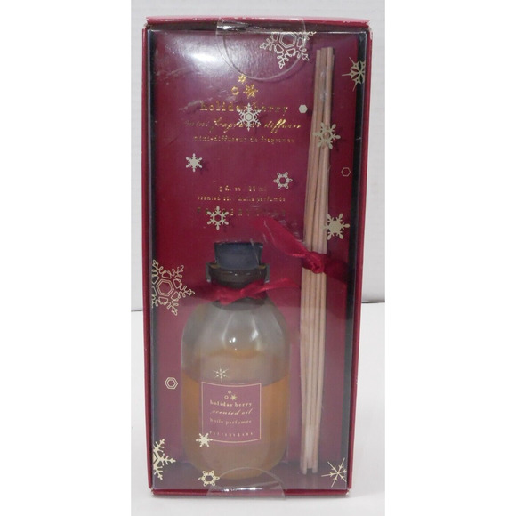 Pottery Barn Scented Oil Fragrance Reed Diffuser in Holiday Berry Sealed 3 fl oz - Picture 1 of 7